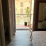 Au Picardy מלון