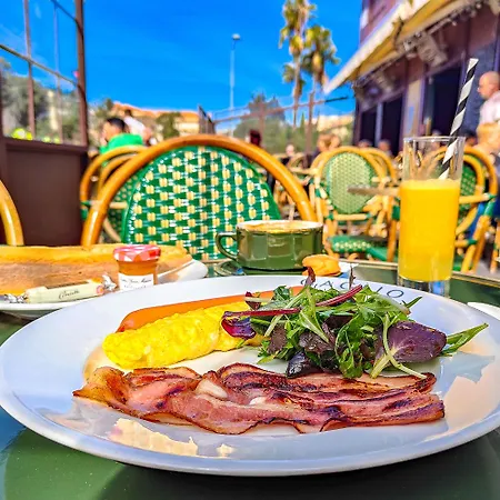 Szálloda Au Picardy