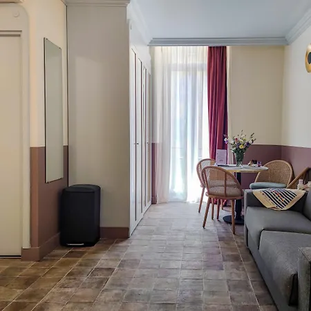 Au Picardy Hotell Nice