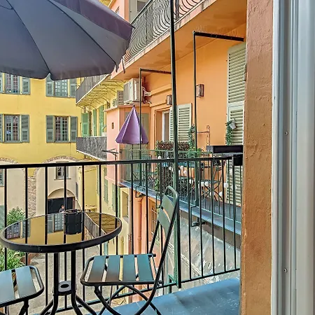 Au Picardy ニース