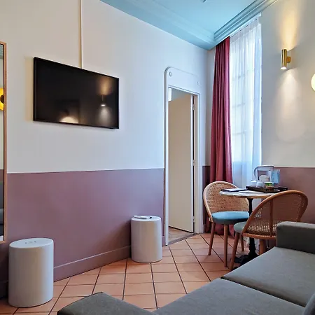 Au Picardy Hotel *