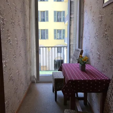 Hotel Au Picardy *