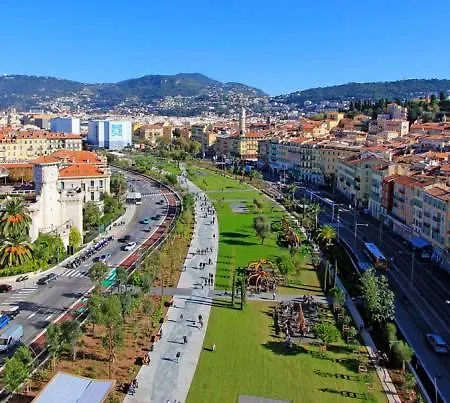 Au Picardy Nice