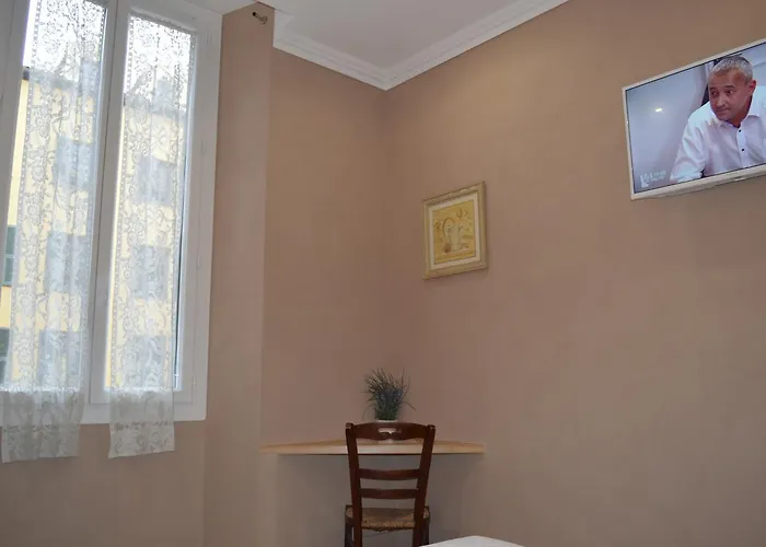 Au Picardy Hotel
