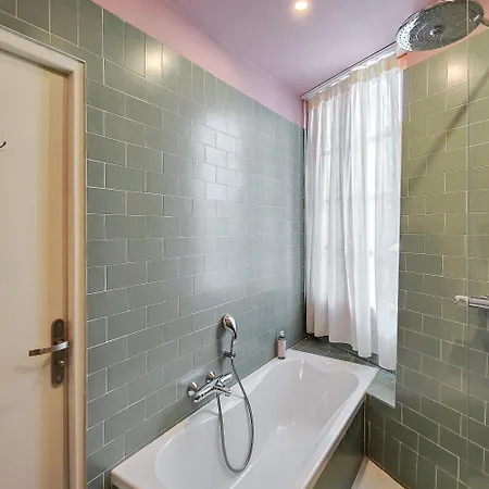 Au Picardy Hotel Nice