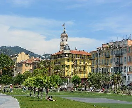 Hotel Au Picardy Nice